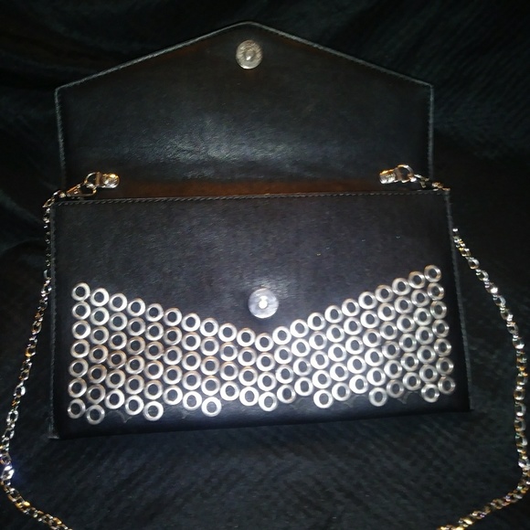 Clutch - Picture 4 of 5